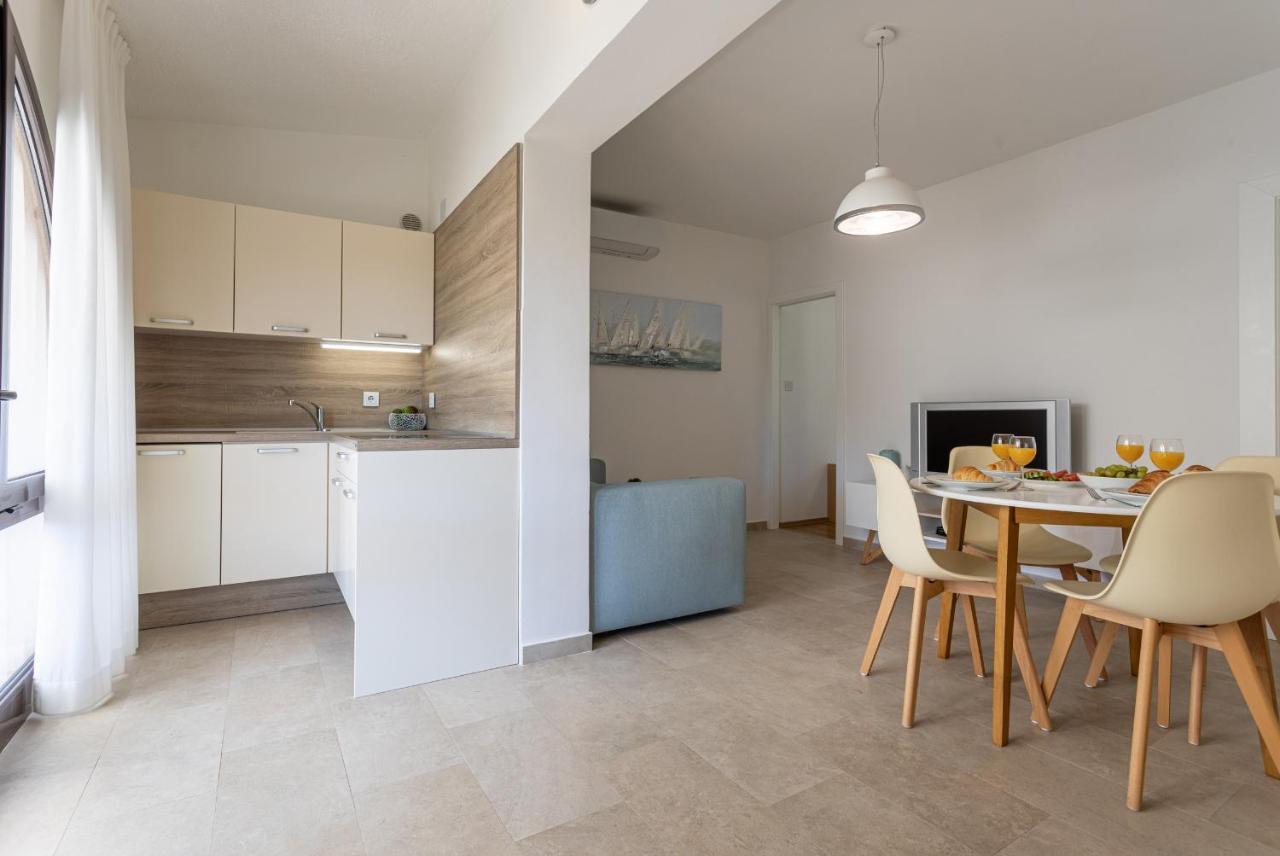 Apartments House Barbara 2 คอร์นิช ภายนอก รูปภาพ